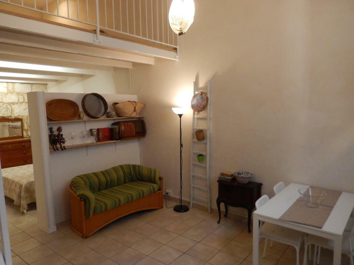 Appartamento In Centro Casa Vacanza شيكلي المظهر الخارجي الصورة