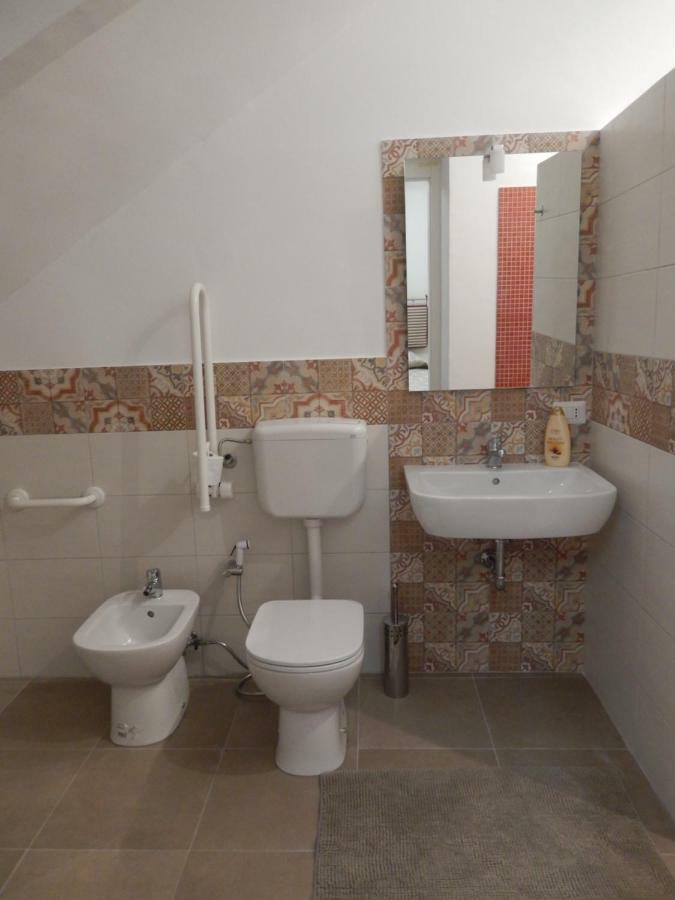 Appartamento In Centro Casa Vacanza شيكلي المظهر الخارجي الصورة